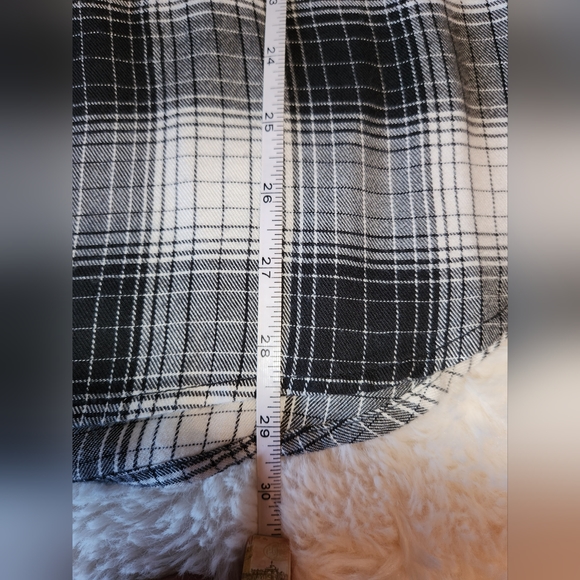 Long sleeve plaid blouse - Picture 3 of 3